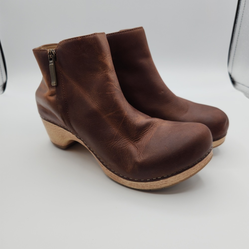 Dansko Lizanne Boots Women's US 9 Brown Upper Leather Comfort Side Zip Slip On